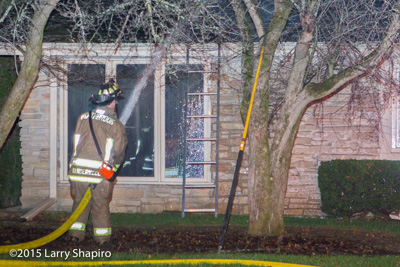 Northbrook Fire Department house fire at 1300 Edgewood Lane 11-15-15 shapirophotography.net Larry Shapiro photographer fatal fire in Northbrook